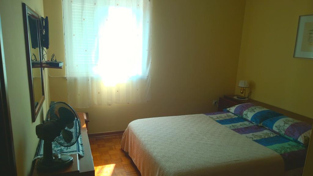 Apartments Free Parking Big Garden Peroj Exterior foto